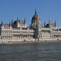 Budapešť